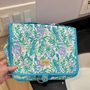 NWT Lilly Pulitzer Green and Pink Floral Cosmetic Bag